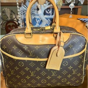 Louis Vuitton Deauville